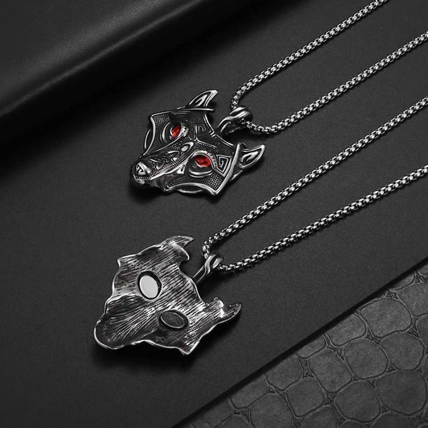 Weitere Detailaufnahme des mythischen Fenrir Wolf Anhänger