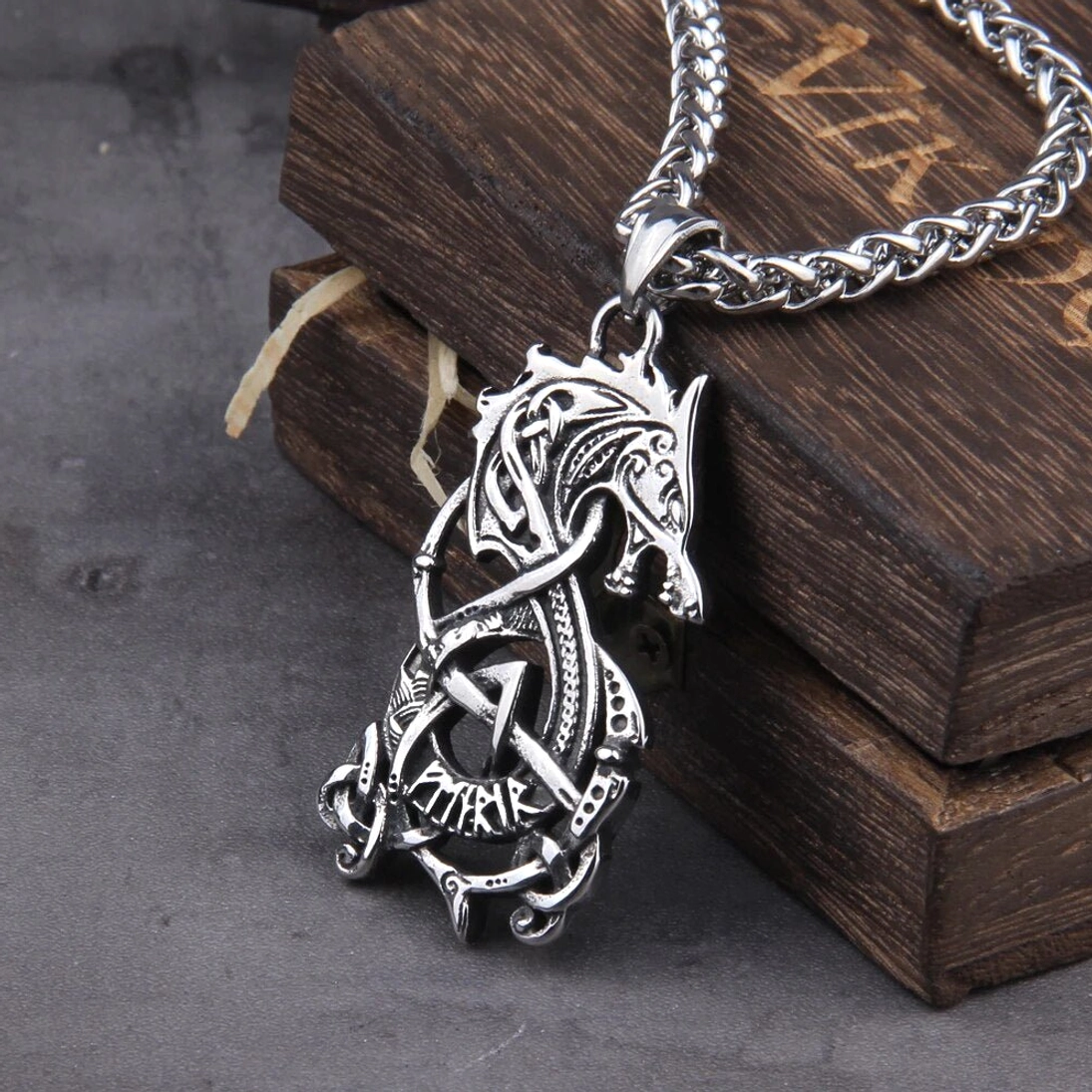 Fenrir Wolf Kette Wikinger aus Edelstahl als Geschenk für Männer, silberfarben