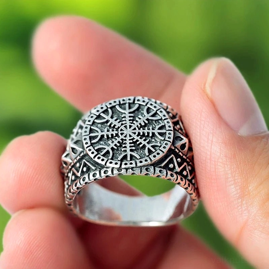 Handgefertigter Wikinger Aegishjalmur Ring als nordisches Amulett