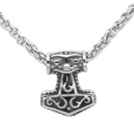 Mini Thors Hammer Kette aus Edelstahl, Wikinger Amulett Mjölnir Nahaufnahme