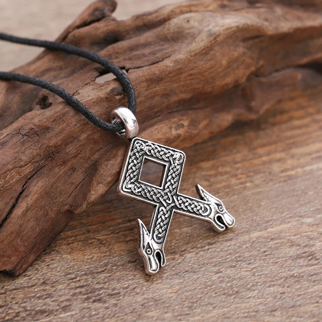 Odal Rune Wikinger Amulett Kette auf Lederkette als Geschenk fuer Maenner