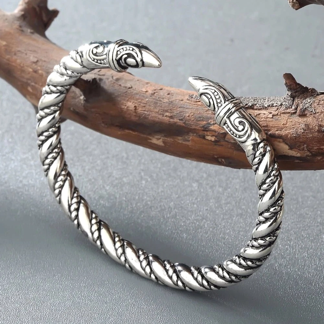 Offener Wikinger Armreif mit gedrehtem Design, traditionelles nordisches Symbol Schmuck