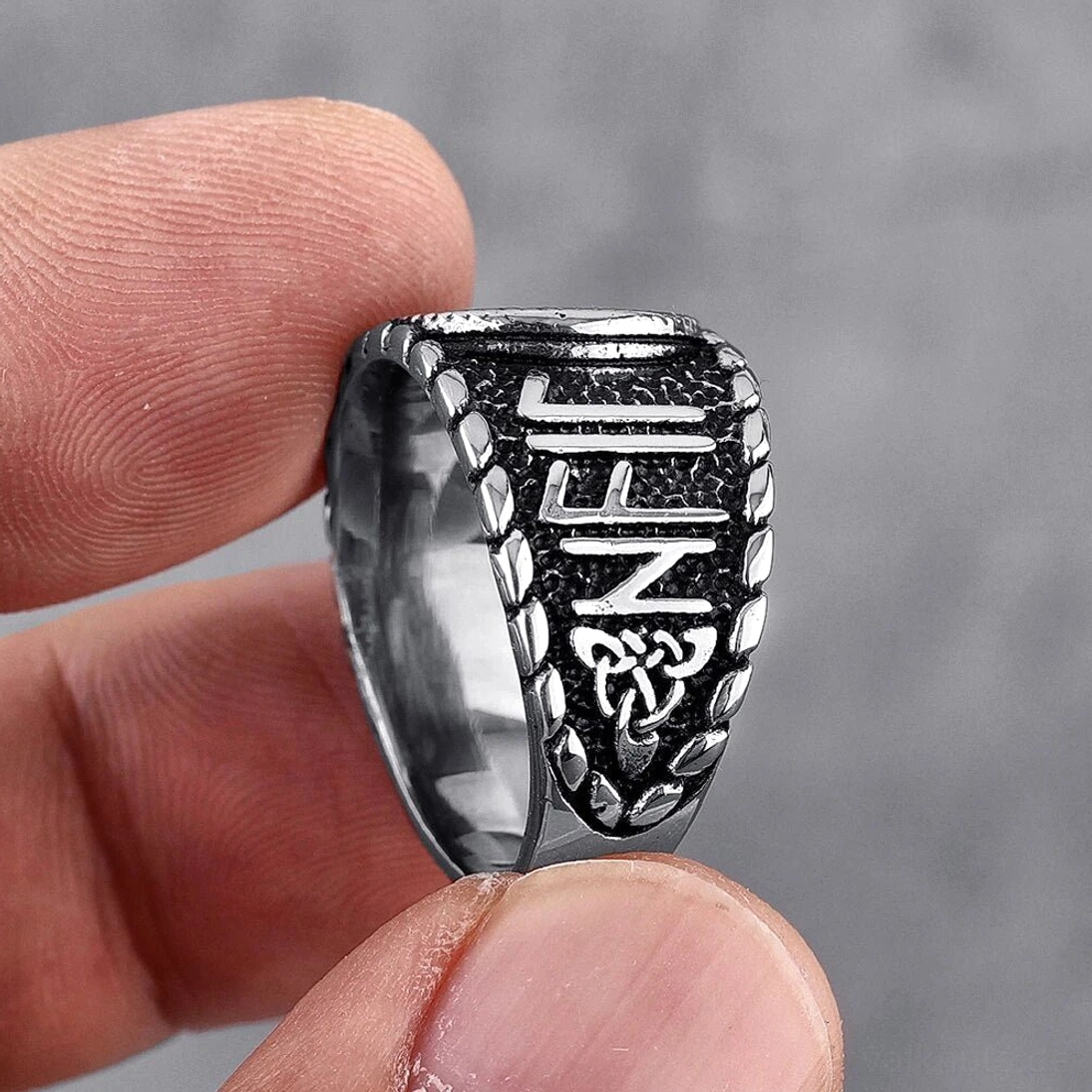 Retro Wikinger Ring Vegvisir als Statement Schmuck für Liebhaber nordischer Kultur