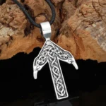 Runen Kette Tiwaz mit Tyr Rune, Wikinger Amulett Talisman aus Zinklegierung an Lederband