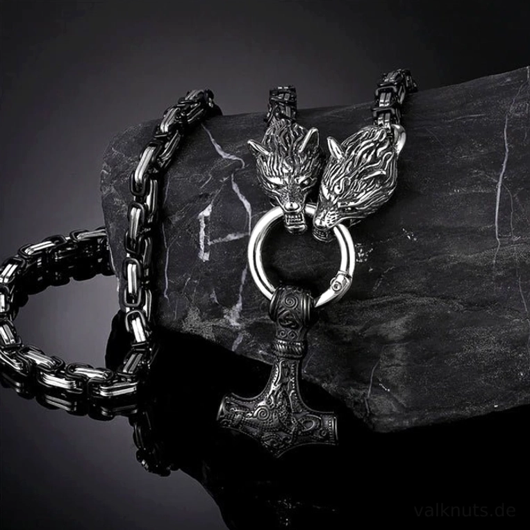 Schwarz und Stahl Variante der Thors Hammer Wolf Kette mit Wolfsköpfen und Mjolnir
