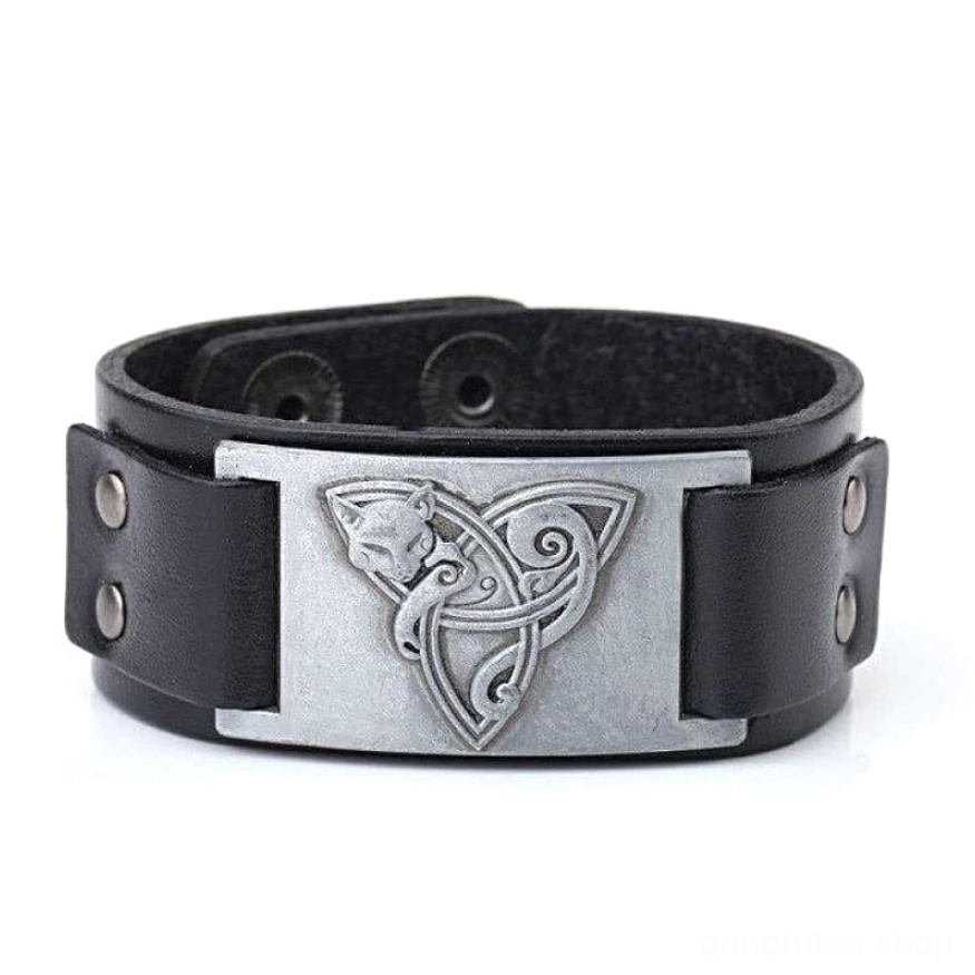 Schwarzes Wikinger Armband mit silbernem Fuchs Triquetra Emblem