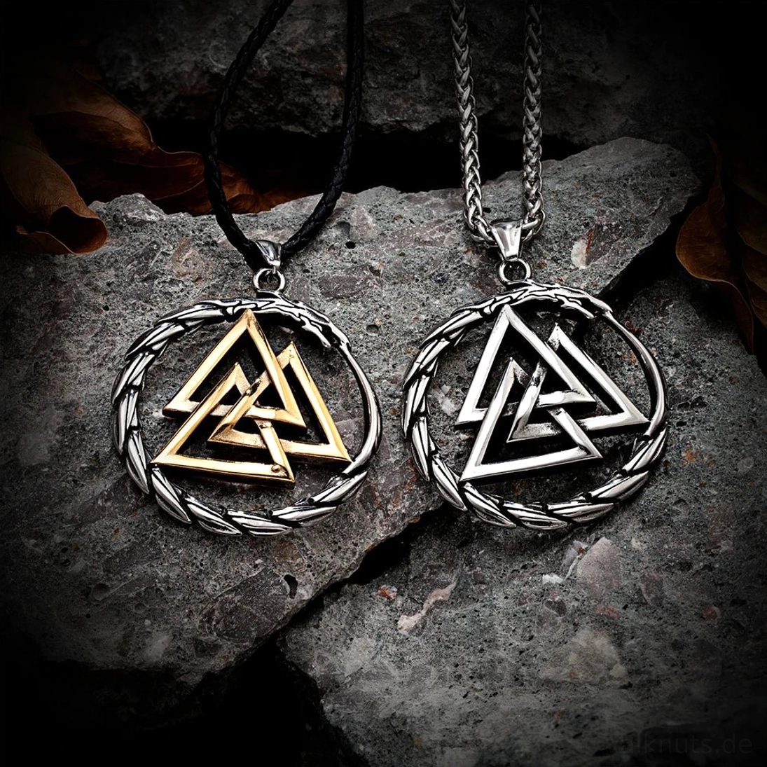 Silberne Wikinger Halskette mit Valknut und Ouroboros, detailreiche Verarbeitung
