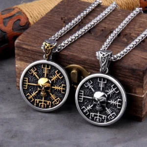 Wikinger Kette mit Vegvisir und Totenkopf, silberne Wikinger Halskette mit nordischen Runen