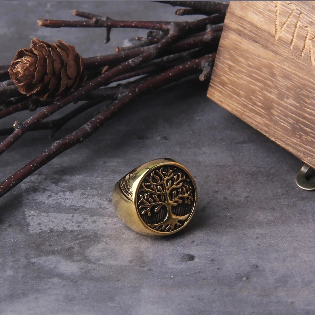Silberner Wikinger Ring Yggdrasil Lebensbaum mit Knotenwerk