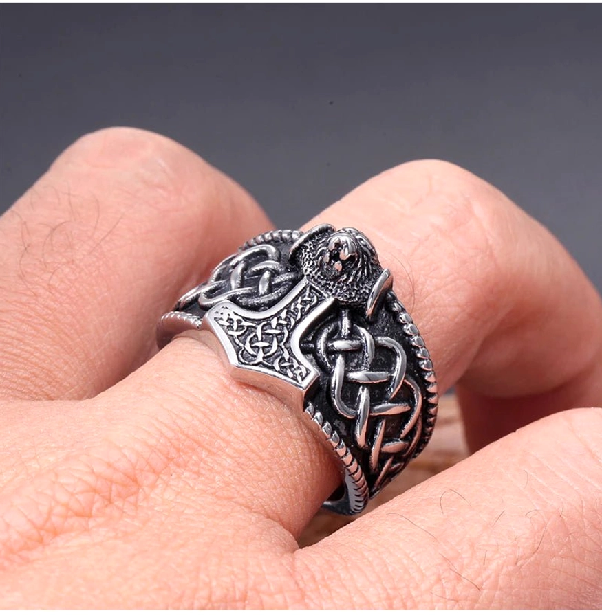 Stahl Wikinger Ring mit Mjölnir und traditionellen Wikinger Mustern