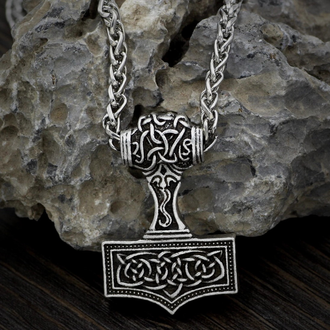 Handgefertigte Thors Hammer Kette mit keltischen Knoten aus Edelstahl, Wikinger Amulett
