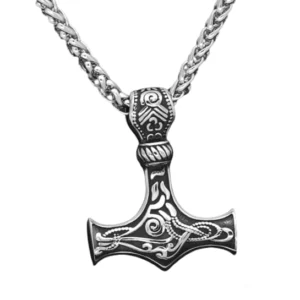 Thors Hammer Kette mit Kriegerknoten Wikinger Amulett aus Edelstahl Nahaufnahme