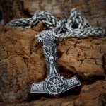 Handgefertigte Thors Hammer Kette mit Schädel Motiv aus Edelstahl, Wikinger Amulett