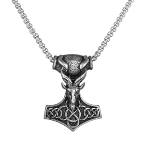 Thors Hammer Kette mit Widderkopf aus Edelstahl, Wikinger Amulett Nahaufnahme