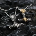 Thors Hammer Kette aus Titanstahl mit Runen Gravur Wikinger Schmuck