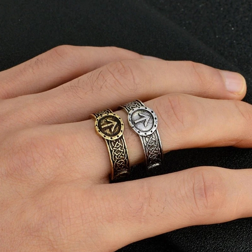 Verstellbarer Wikinger Ring Tiwaz Rune mit Runensymbol