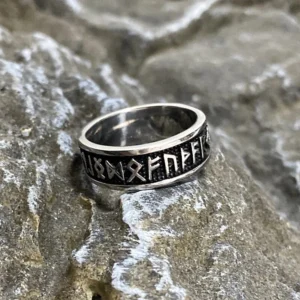 Vintage Wikinger Ring mit Runen, unisex Amulett aus Edelstahl