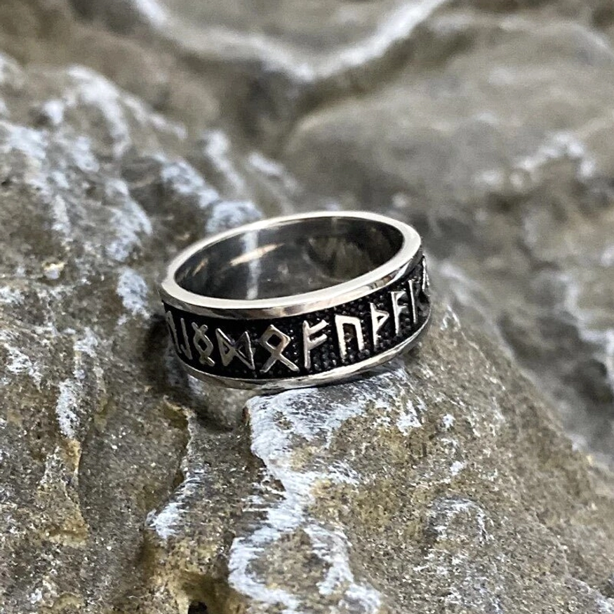 Vintage Wikinger Ring mit Runen, unisex Amulett aus Edelstahl