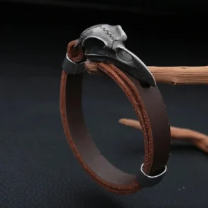 Wikinger Armband aus Leder mit Rabenschädel Odin Symbol vintage design