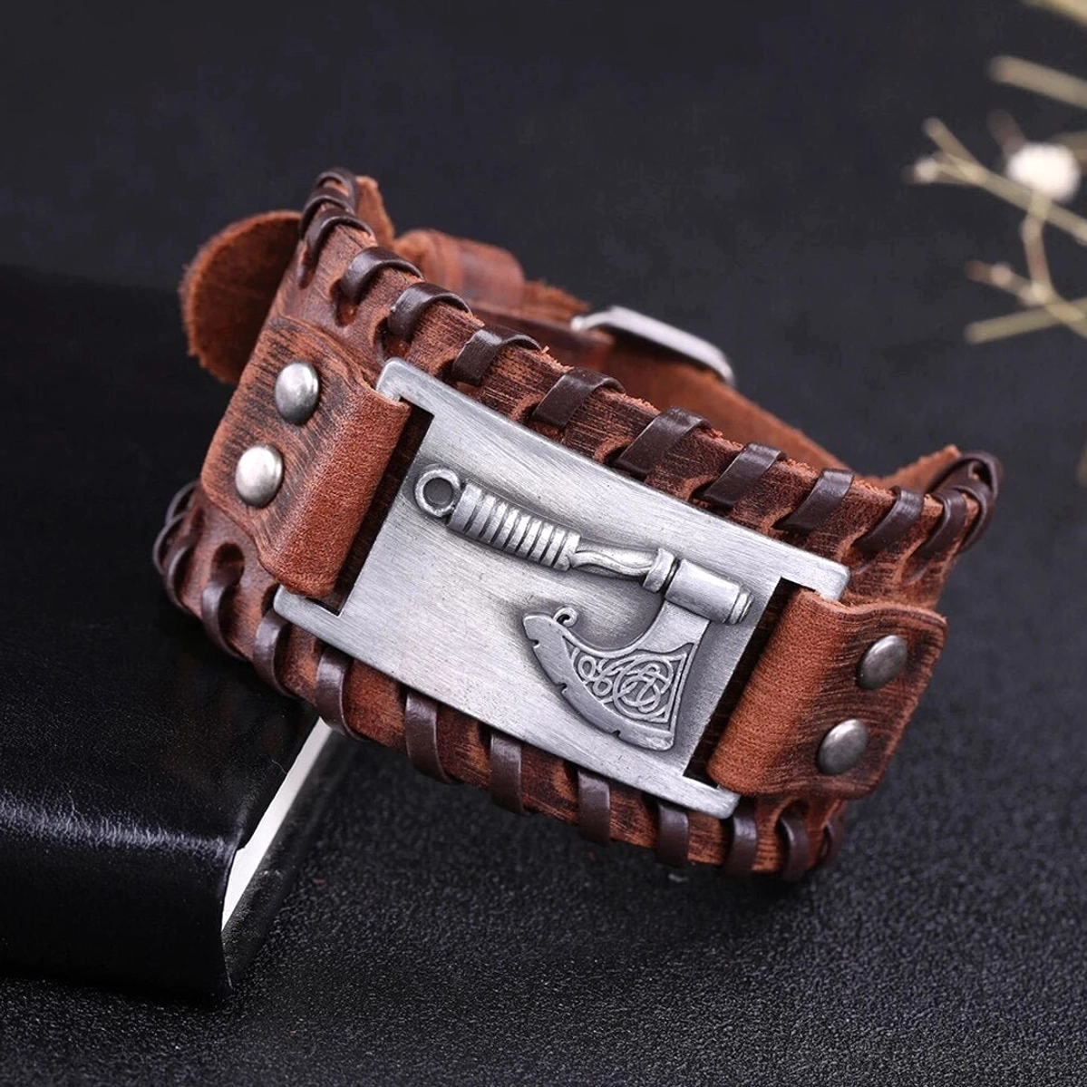 Wikinger Armband Axt als Amulett, traditionelles skandinavisches Wikinger Schmuckstück