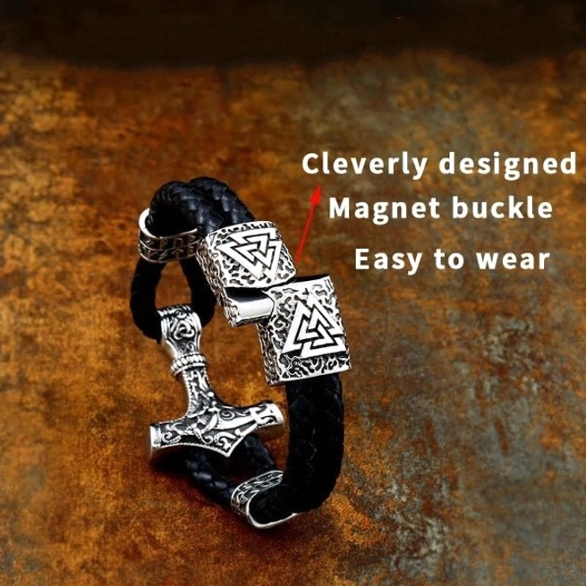 Ansicht des praktischen Magnetverschlusses vom Wikinger Armband