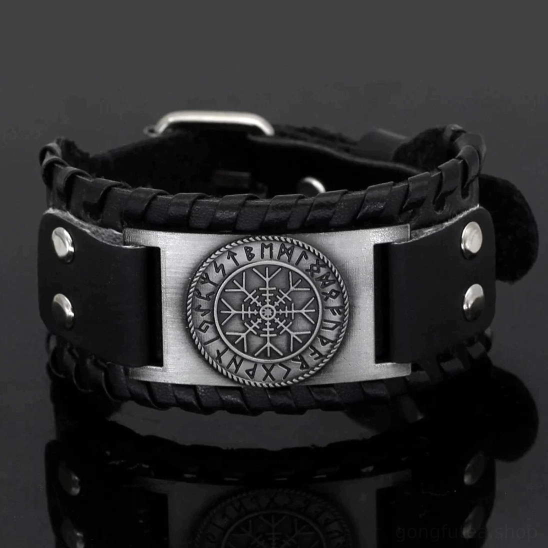Wikinger Armband mit Schreckenhelm, schwarzes Leder, silberner Metallanhänger mit Runen