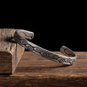 Verstellbarer Wikinger Armreif mit Blattornament, antik silber