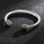 Zweig farbiger Wikinger Armreif mit gedrehtem Kabeldesign aus Edelstahl