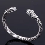 Wikinger Armreif Jormungandr Weltenschlange antik silber Detailansicht