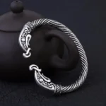 Wikinger Armreif mit nordischem Drachen Motiv in antik silber, offenes verstellbares Design