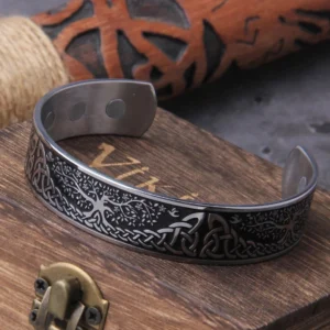 Wikinger Armreif mit Weltbaum Yggdrasil Design aus Edelstahl