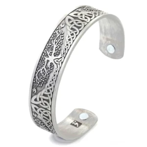Wikinger Armreif Yggdrasil, offene verstellbare Form mit Magneten auf der Innenseite