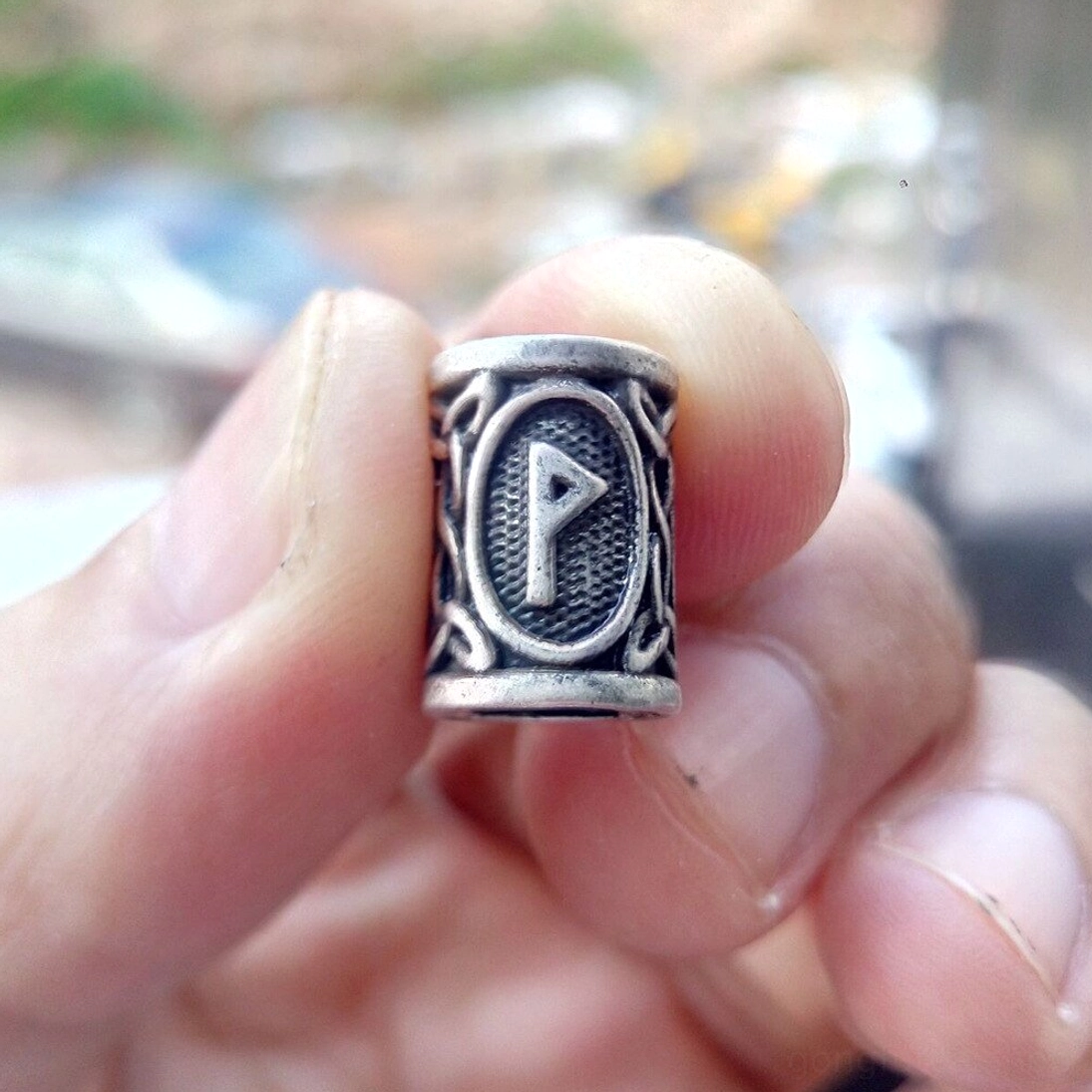 Wikinger Bartperle mit algiz Rune, Symbol für Schutz und Führung