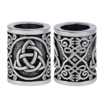 handgefertigte wikinger bartperle mit triquetra symbol, authentischer wikinger bartschmuck