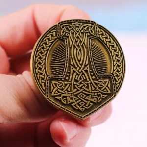 Wikinger Brosche Thors Hammer Mjölnir mit keltischen Knoten aus Metall