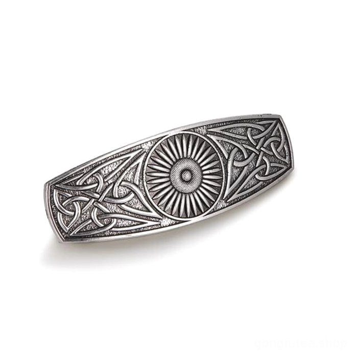 Detailansicht Wikinger Haarspange Sonnenblume, handgefertigter Haarschmuck aus Edelstahl