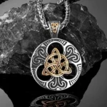 Wikinger Halskette mit goldverziertem keltischen Triquetra Knoten Wikinger Anhänger