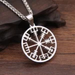 Wikinger Halskette mit Vegvisir Runenkompass Anhänger aus Edelstahl für Männer