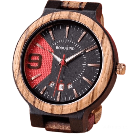 Handgelenk mit Wikinger Holzuhr - Zeigt Tragegefuehl und Groesse der Uhr