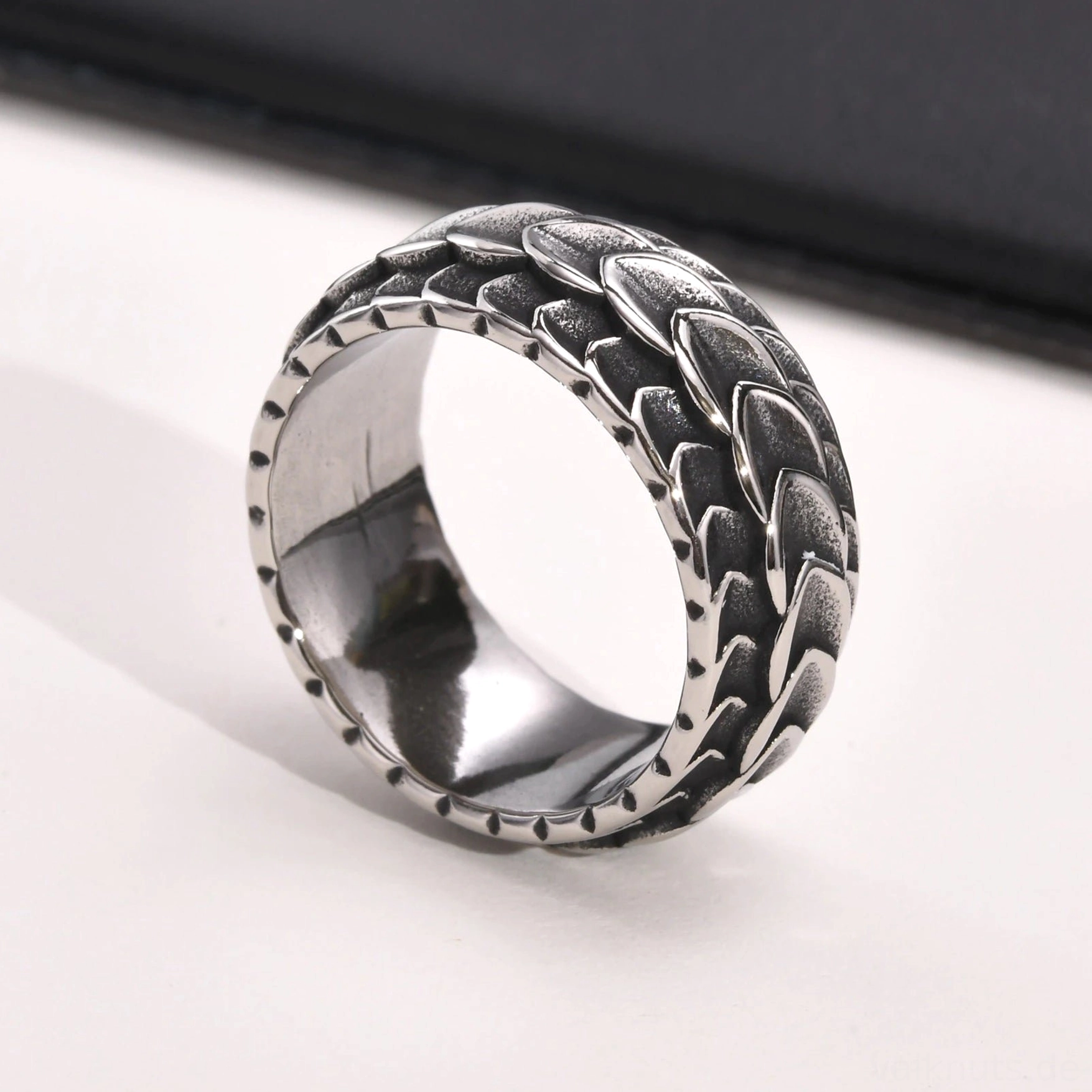 Wikinger Jormungandr Schuppen Ring mit antiker Patina