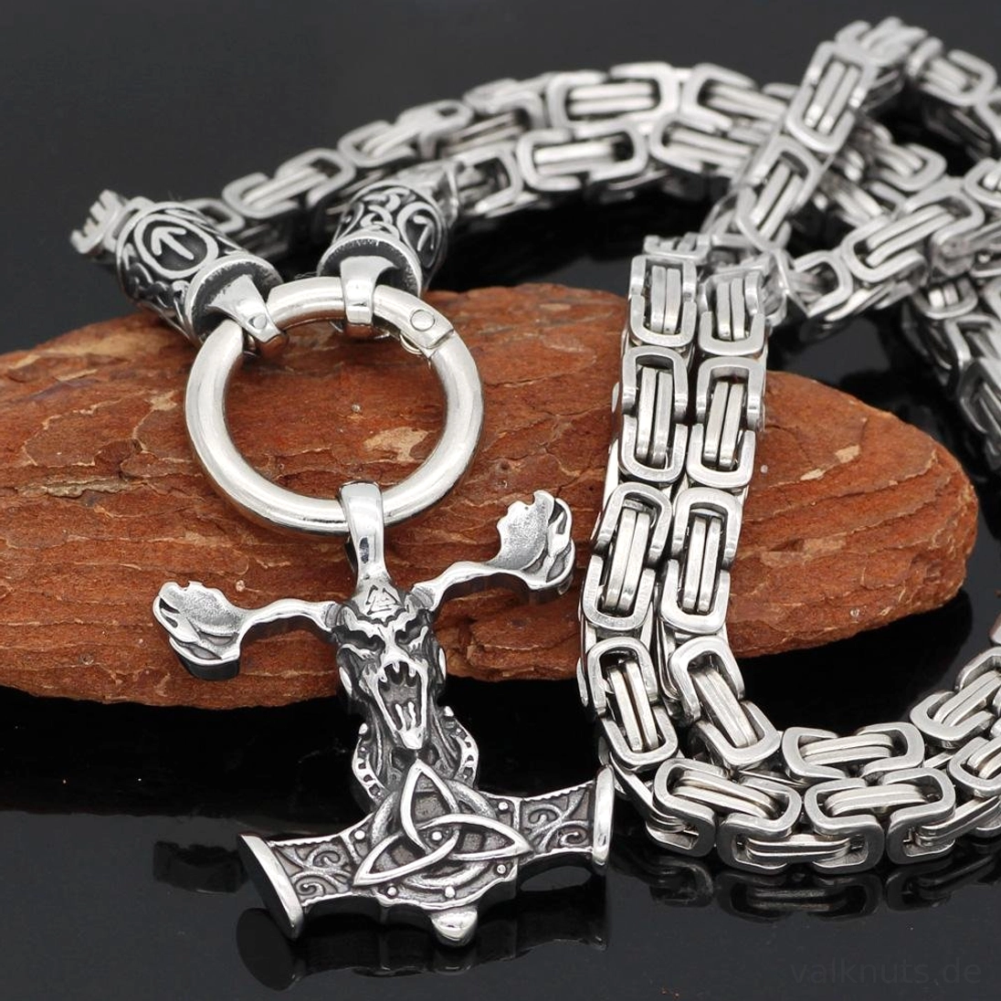 Wikinger Koenigskette mit Sleipnir, Thors Hammer Mjölnir und Runen