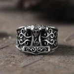 Wikinger Ring aus Edelstahl mit Mjölnir und keltischen Knoten, silber schwarz vintage