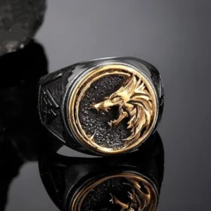 Nahaufnahme Wikinger Ring Fenrir Wolfkopf Wikinger Symbol