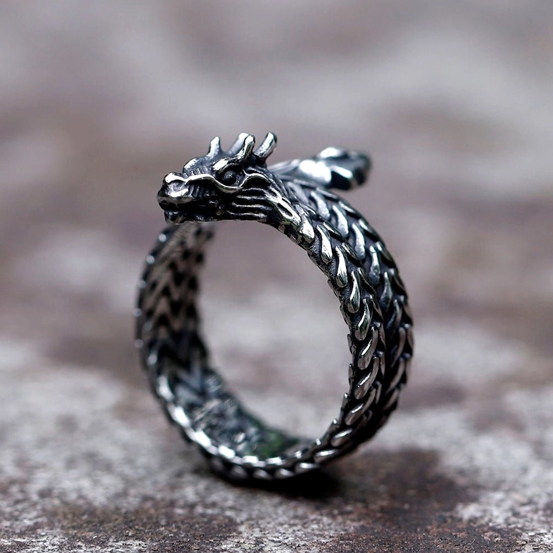 Wikinger Ring Jormungandr - gewundene Midgardschlange Detailansicht