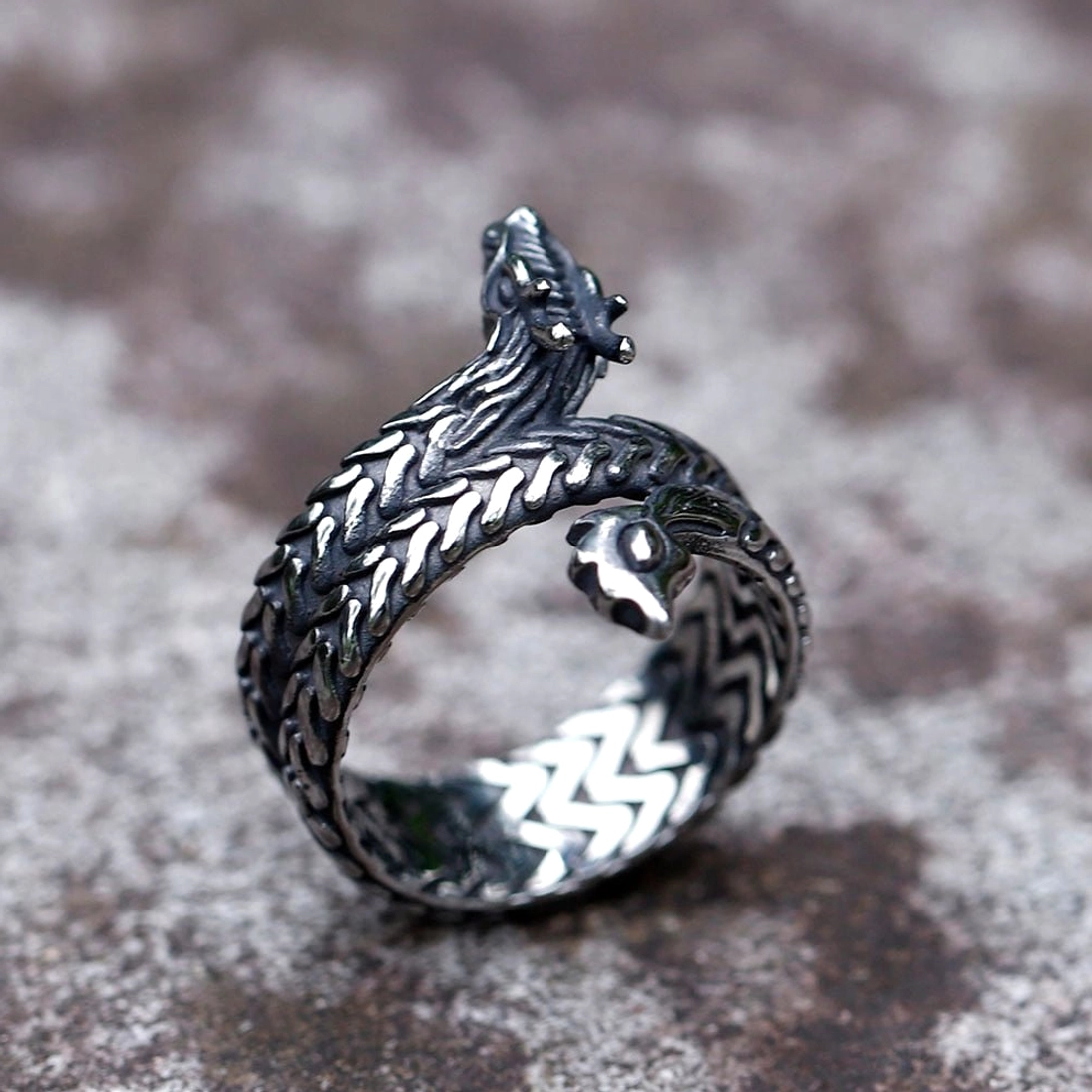 Wikinger Ring Jormungandr - gesamte Ansicht der gewundenen Schlangenform