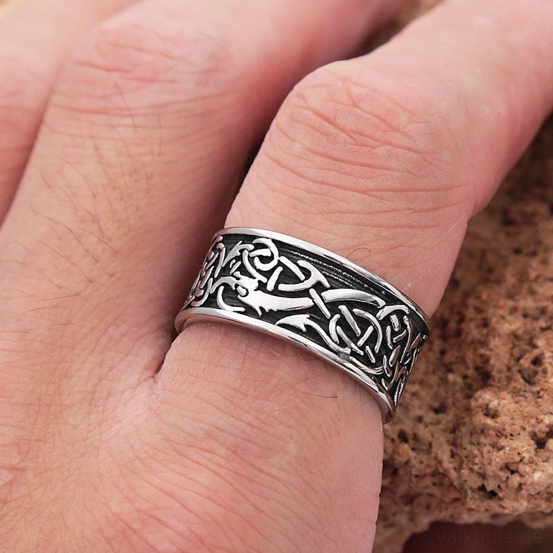 Wikinger Ring Jormungandr Seitenansicht der breiten Ringband