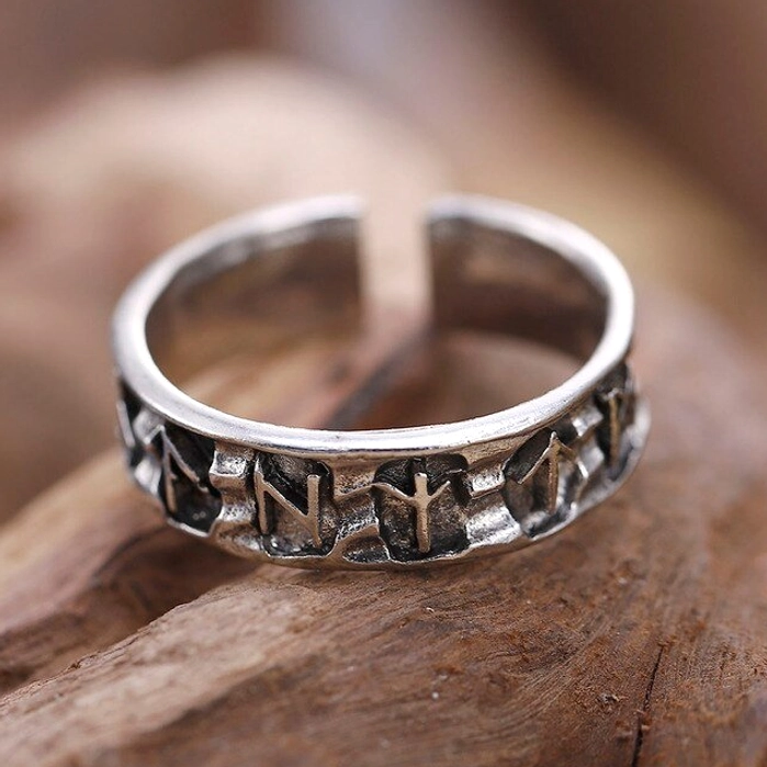 Wikinger Ring mit gravierten Runen, antik silber, offene verstellbare Variante