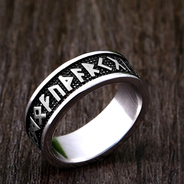 Wikinger Ring aus Edelstahl mit vollständiger Runen-Gravur, klassisches nordisches Amulett