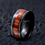 Wikinger Ring Trelleborg mit Holzeinlage und Pfeil Design aus Edelstahl