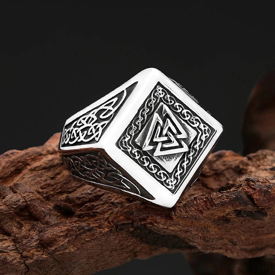 Wikinger Ring mit Valknut Symbol und keltischen Mustern aus Edelstahl